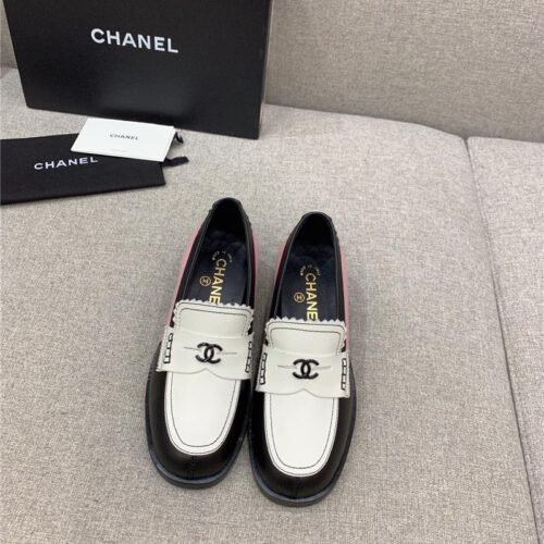 High Quality Luxury Chanel New Loafers alternate view