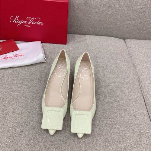 High Quality Luxury Roger Vivier New Leather Buckle Cat Heel Shoes – Style 63060 product detail