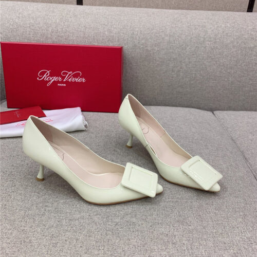High Quality Luxury Roger Vivier New Leather Buckle Cat Heel Shoes – Style 63060