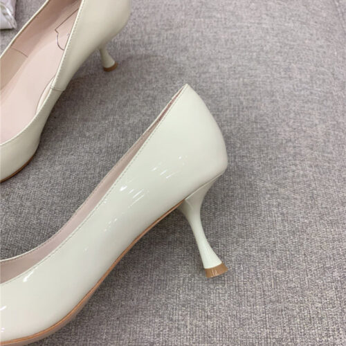 High Quality Luxury Roger Vivier New Leather Buckle Cat Heel Shoes – Style 63060 product detail