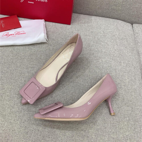 High Quality Luxury Roger Vivier New Leather Buckle Cat Heel Shoes – Style 23508 alternate view