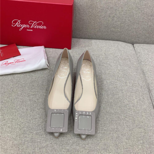 High Quality Luxury Roger Vivier New Leather Buckle Cat Heel Shoes – Style 54580 product detail