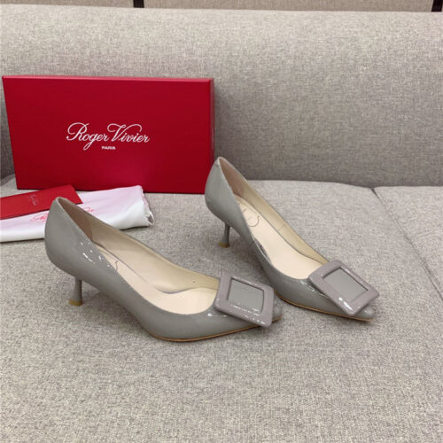 High Quality Luxury Roger Vivier New Leather Buckle Cat Heel Shoes – Style 54580