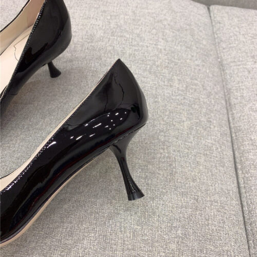 High Quality Luxury Roger Vivier New Leather Buckle Cat Heel Shoes product detail