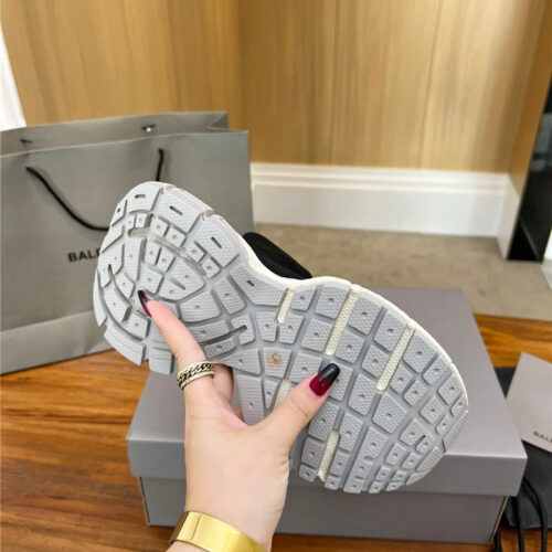 High Quality Luxury Balenciaga Vintage Sneakers – Style 95619 product detail