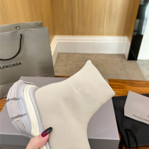High Quality Luxury Balenciaga Vintage Sneakers – Style 23299 product detail