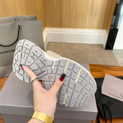 High Quality Luxury Balenciaga Vintage Sneakers – Style 23299 product detail