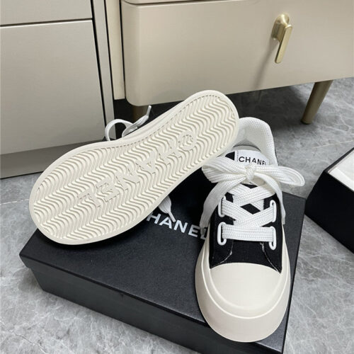High Quality Luxury Chanel Casual Canvas Shoes – Style 93286 product detail