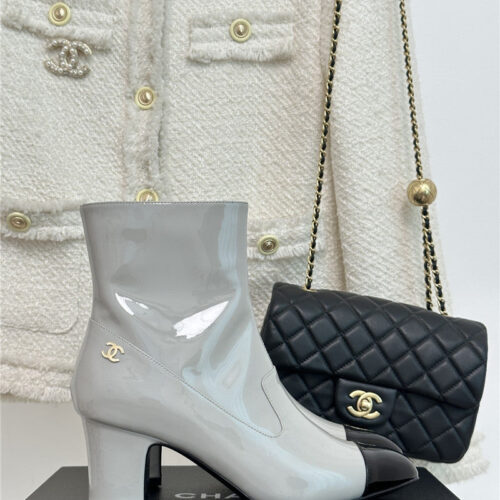 High Quality Luxury Chanel Double C Pointed Chunky Heel Ankle Boots product detail