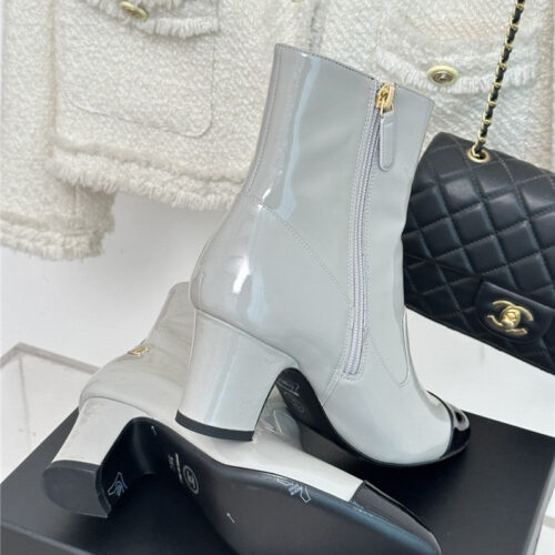 High Quality Luxury Chanel Double C Pointed Chunky Heel Ankle Boots product detail