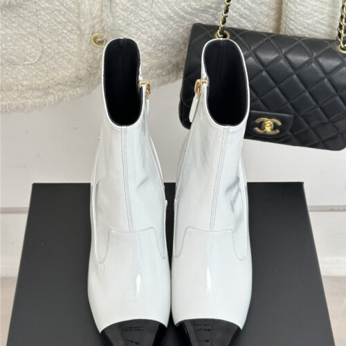 High Quality Luxury Chanel Double C Pointed Chunky Heel Ankle Boots – Style 25958 product detail