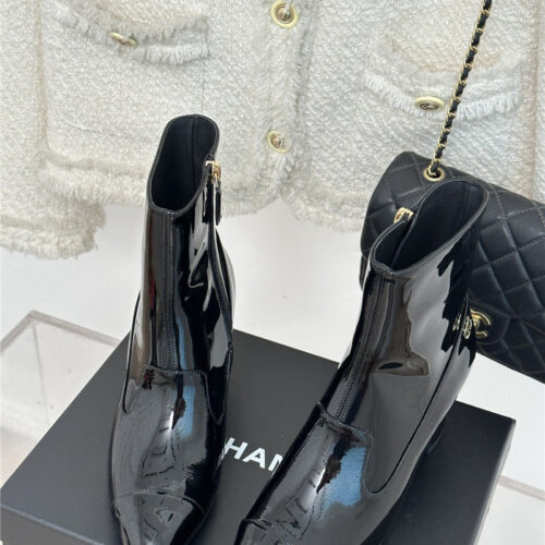 High Quality Luxury Chanel Double C Pointed Chunky Heel Ankle Boots – Style 24262