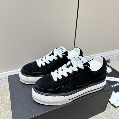 High Quality Luxury Chanel Classic Sneakers – Style 84902