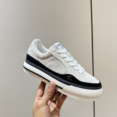High Quality Luxury Chanel Classic Sneakers – Style 78118 alternate view