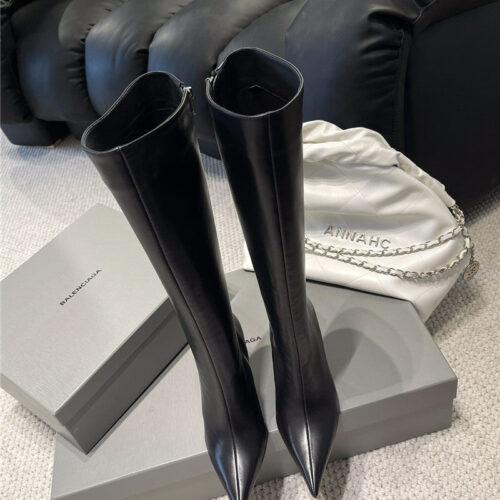 High Quality Luxury Balenciaga Fall/Winter Zip Up Heeled Boots alternate view