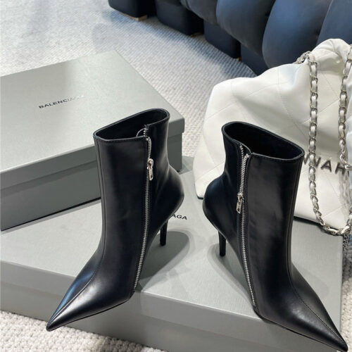 High Quality Luxury Balenciaga Fall/Winter Zip Up Heeled Boots – Style 85827 alternate view
