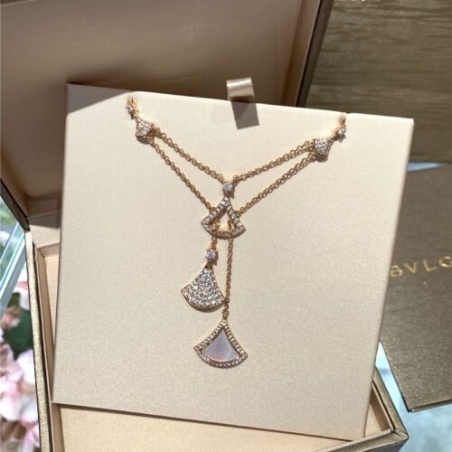 High Quality Luxury Bottega Veneta New Necklace product detail