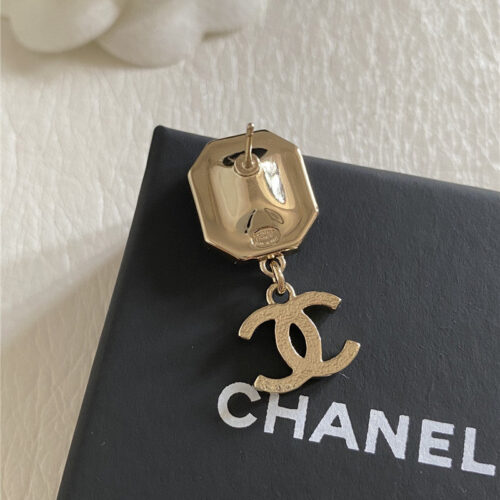 High Quality Luxury Chanel Octagonal Crystal Pendant Double C Earrings product detail