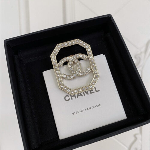 High Quality Luxury Chanel Pearl Diamond Hollow Brooch