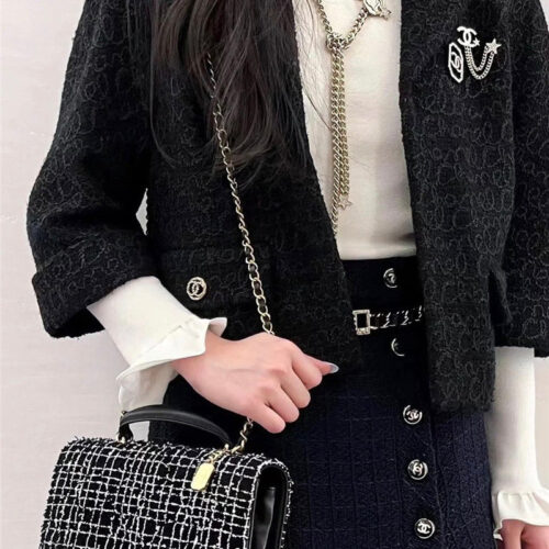 High Quality Luxury Chanel Pearl Diamond Hollow Brooch product detail