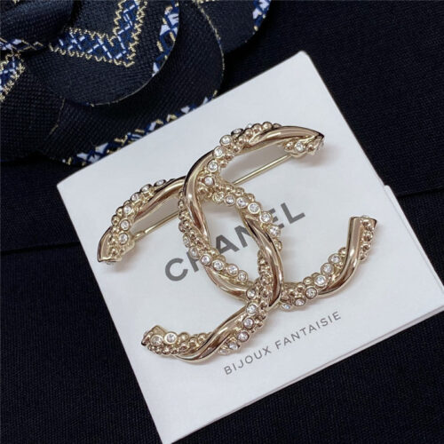 High Quality Luxury Chanel Twist Double C Brooch product detail