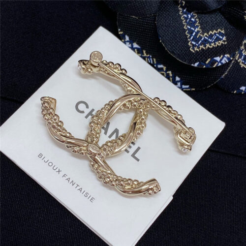 High Quality Luxury Chanel Twist Double C Brooch product detail