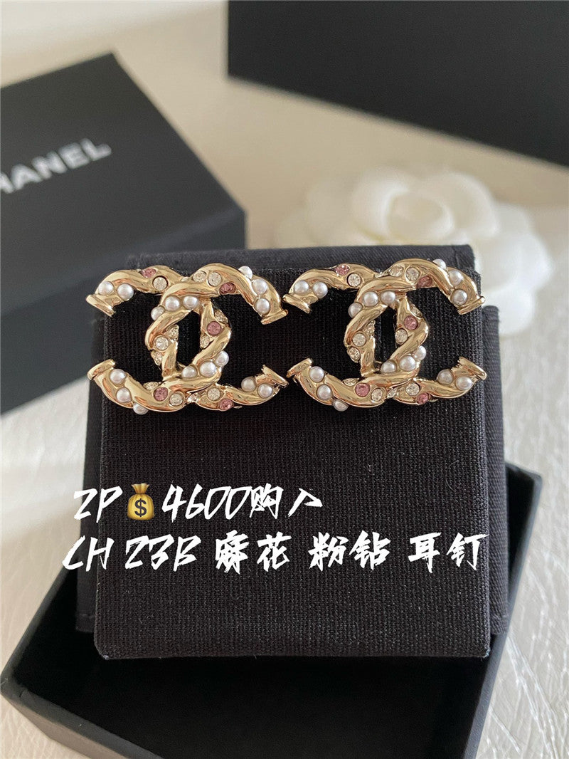 High Quality Luxury Chanel Twist Purple Drill Earrings product detail