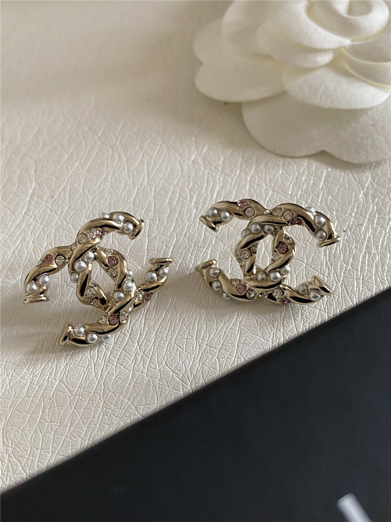 High Quality Luxury Chanel Twist Purple Drill Earrings product detail