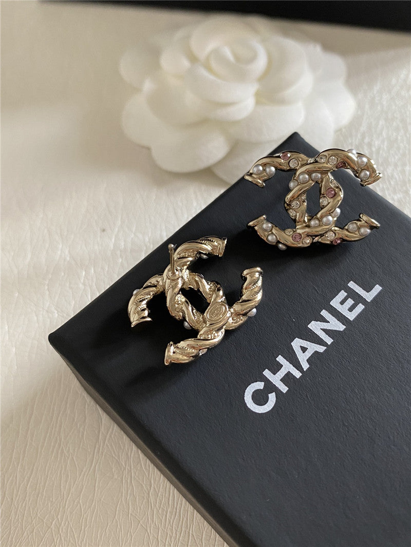 High Quality Luxury Chanel Twist Purple Drill Earrings product detail