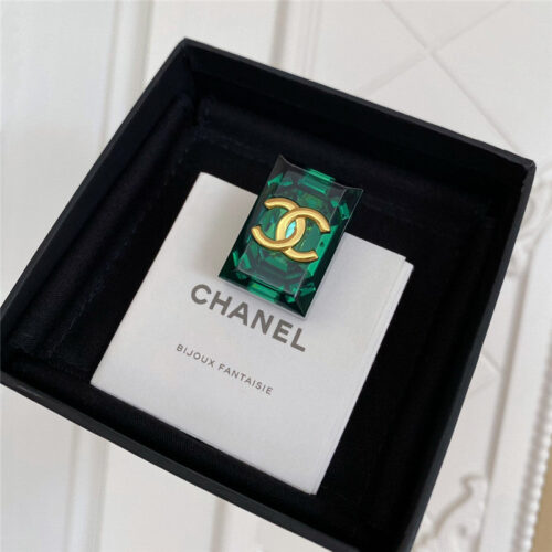 High Quality Luxury Chanel Emerald Green Sugar Cube Brooch product detail