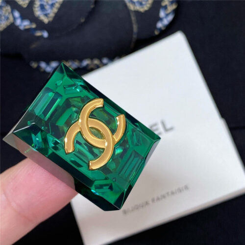 High Quality Luxury Chanel Emerald Green Sugar Cube Brooch product detail