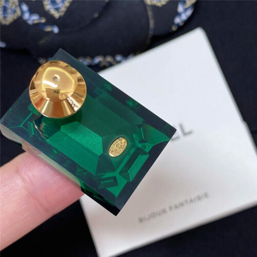 High Quality Luxury Chanel Emerald Green Sugar Cube Brooch product detail