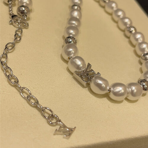 High Quality Luxury Louis Vuitton Latest Pearl Necklace product detail