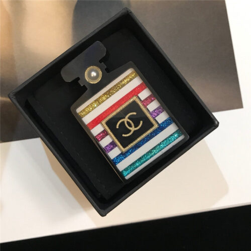 High Quality Luxury Chanel Perfume Bottle Acrylic Rainbow Brooch product detail