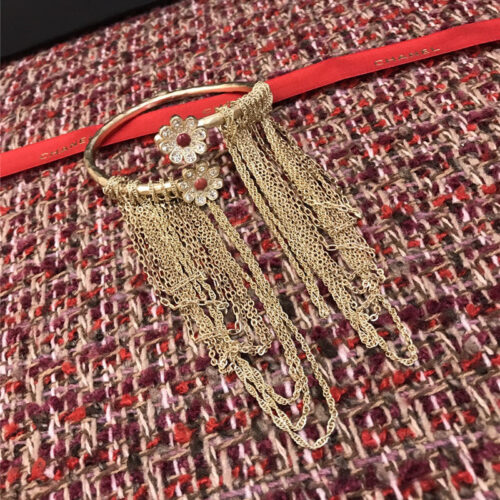 High Quality Luxury Chanel Tassel Flower Bracelet product detail