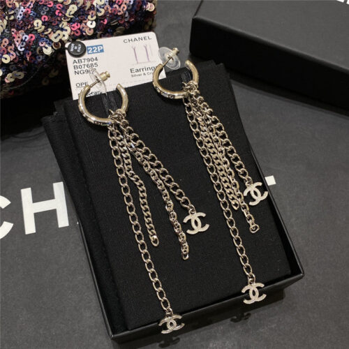 High Quality Luxury Chanel Hook Tassel Earrings product detail