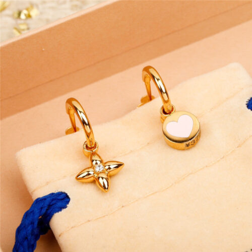 High Quality Luxury Louis Vuitton Qixi Valentine’s Day L Multi-Element Earrings alternate view