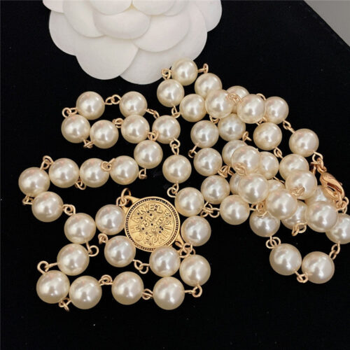 High Quality Luxury Chanel Necklace Sweater Chain product detail