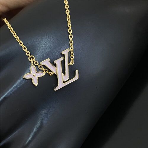 High Quality Luxury Louis Vuitton Tassel Four-Leaf Clover Bracelet product detail