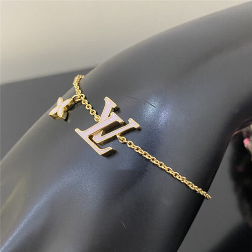 High Quality Luxury Louis Vuitton Tassel Four-Leaf Clover Bracelet product detail