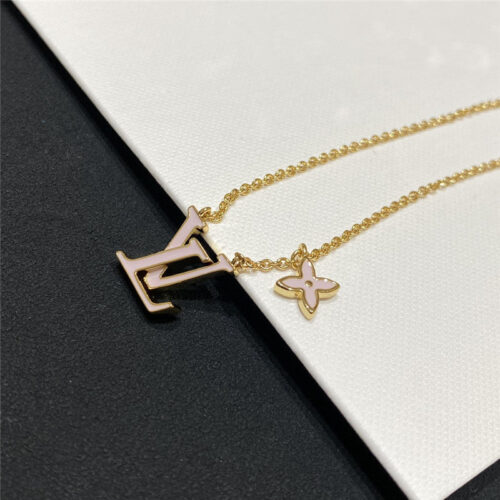 High Quality Luxury Louis Vuitton Tassel Four-Leaf Clover Necklace product detail