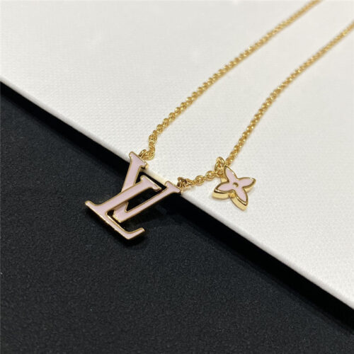 High Quality Luxury Louis Vuitton Tassel Four-Leaf Clover Necklace product detail