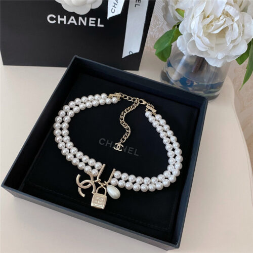 High Quality Luxury Chanel Lock Pearl Necklace product detail