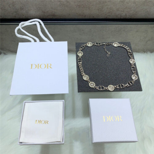 High Quality Luxury Dior Cd+ Star Necklace alternate view