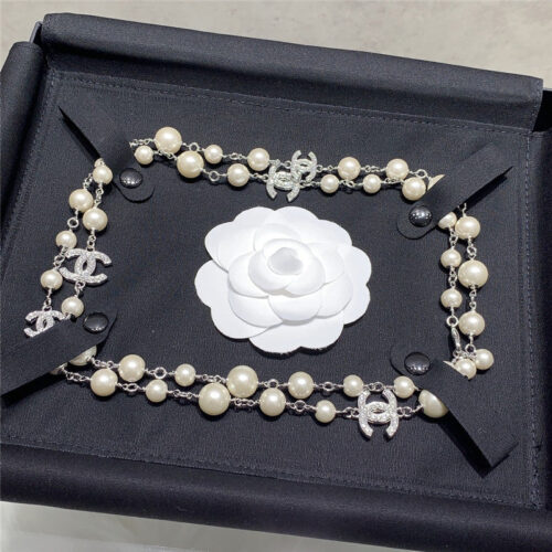 High Quality Luxury Chanel Pearl Sweater Chain