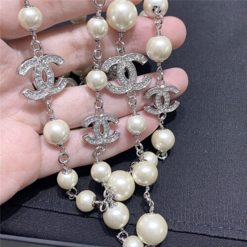 High Quality Luxury Chanel Pearl Sweater Chain product detail