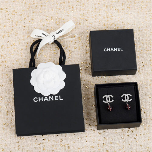 High Quality Luxury Chanel Letter Earrings - Ref RH-50137