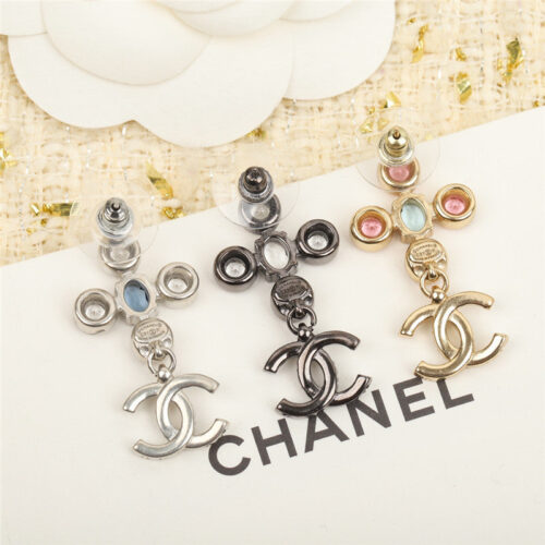 High Quality Luxury Chanel Rhinestone Double C Earrings product detail