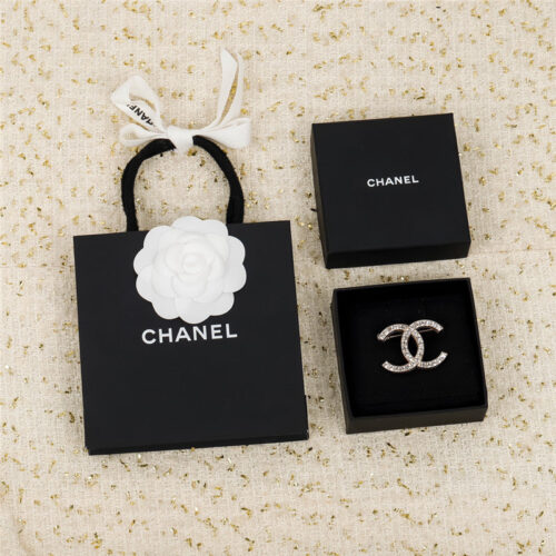 High Quality Luxury Chanel Double C Diamond Brooch