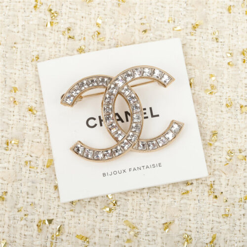 High Quality Luxury Chanel Double C Diamond Brooch alternate view